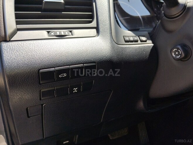 Lexus RX 350L-13