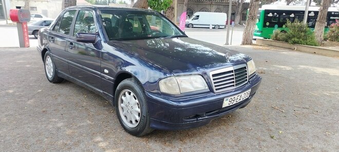 Mercedes C 180-4