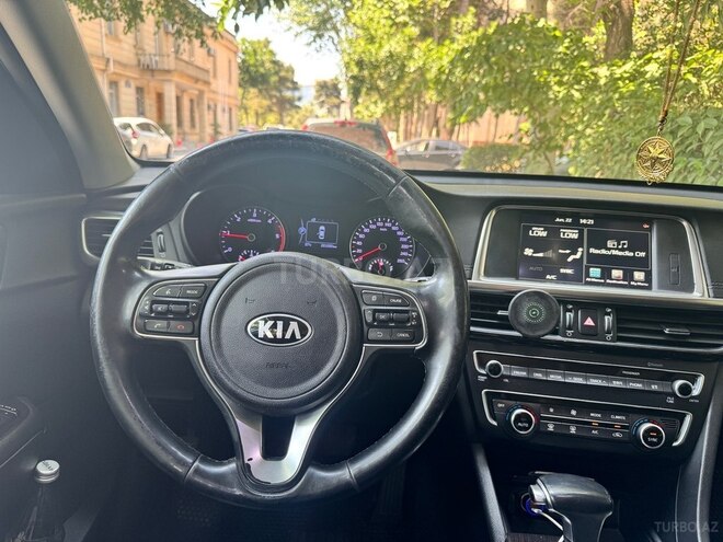 Kia K5-6