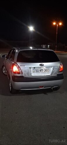 Kia Rio-2