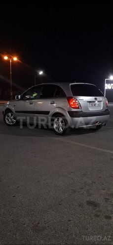 Kia Rio-4