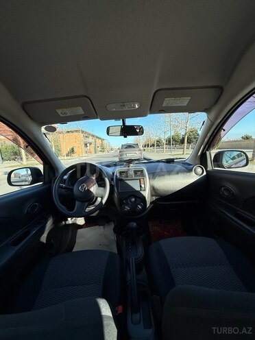 Nissan March-5