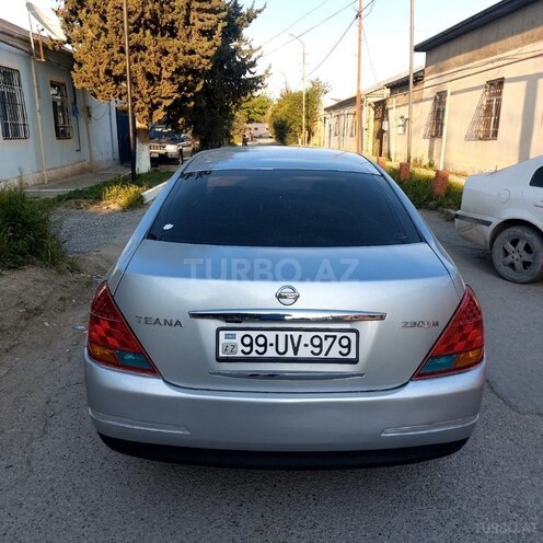 Nissan Teana-2