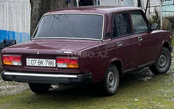 LADA (VAZ) 2107-2