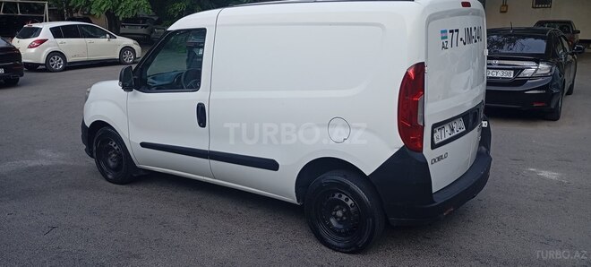 Fiat Doblo-10