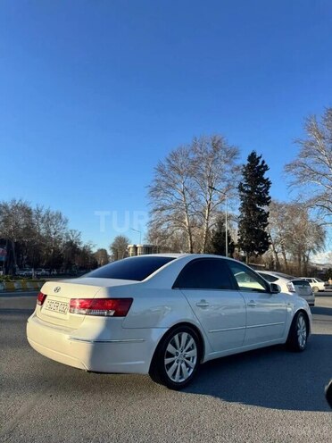 Hyundai Sonata-6