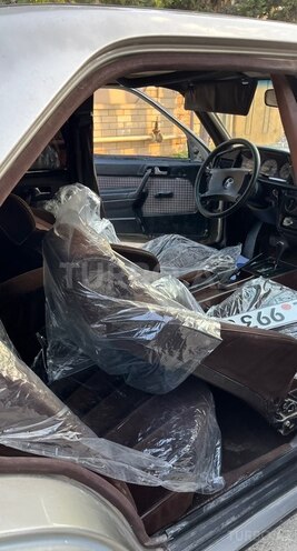 Mercedes 190-14