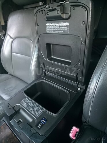Toyota Land Cruiser-21