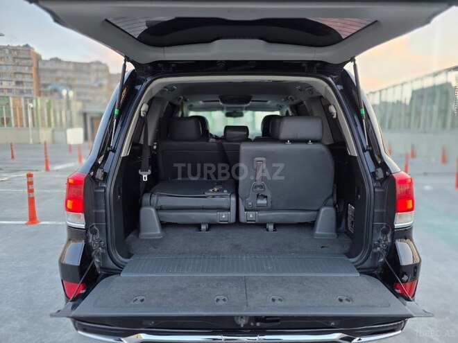 Toyota Land Cruiser-15