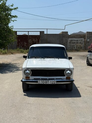 LADA (VAZ) 21011-1