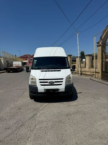Ford Transit-1