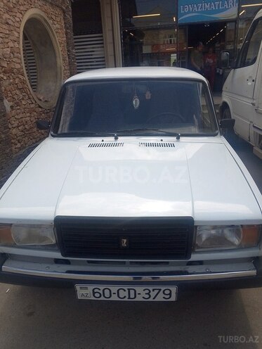LADA (VAZ) 2107-1