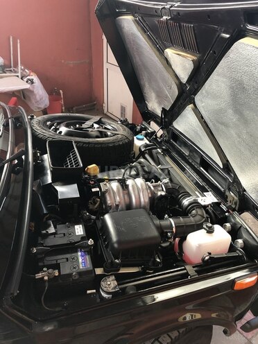 LADA (VAZ) Niva-6