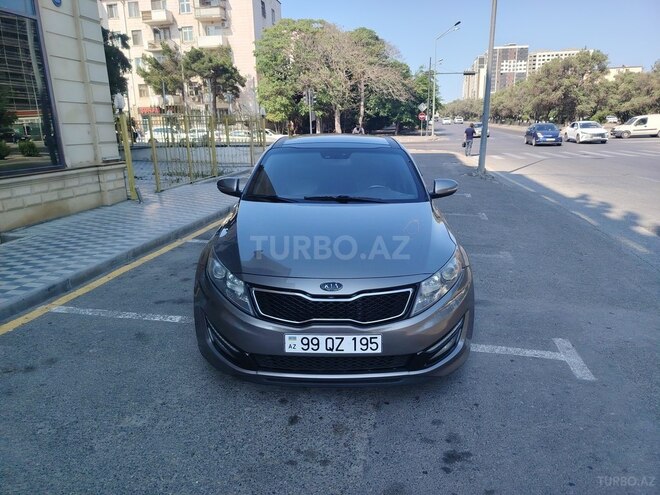 Kia Optima-17