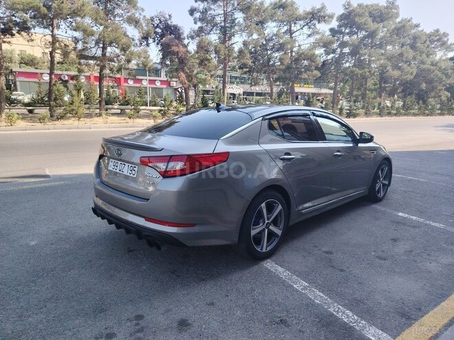 Kia Optima-16