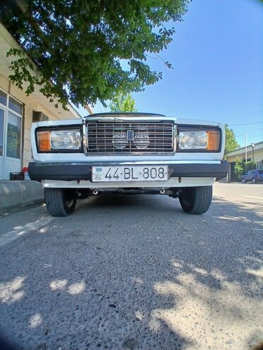 LADA (VAZ) 2107-1