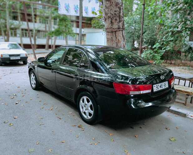 Hyundai Sonata-5