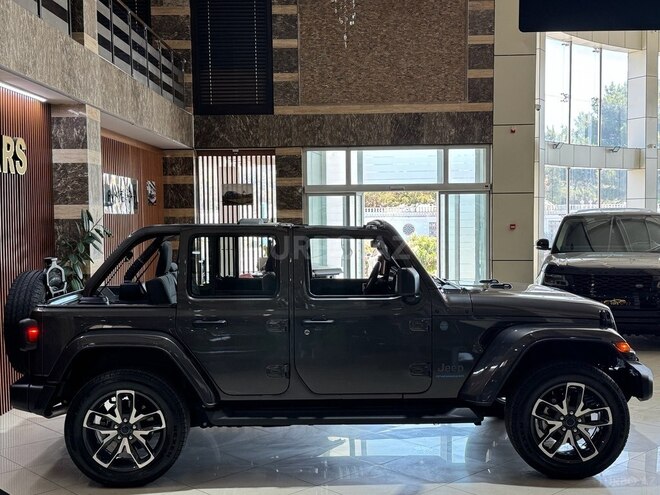 Jeep Wrangler-9