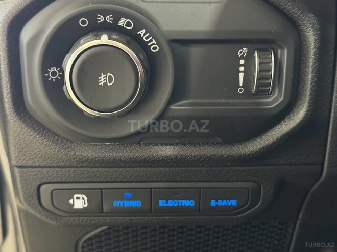 Jeep Wrangler-19