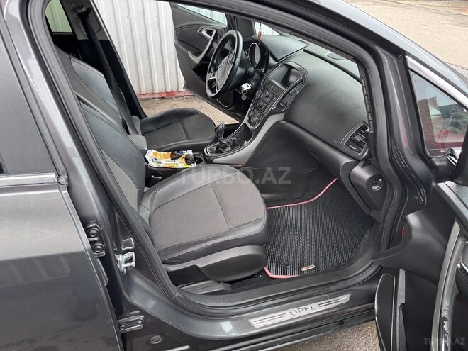 Opel Astra-7