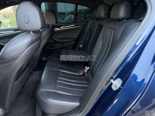 BMW 530e-21