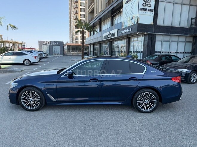 BMW 530e-8