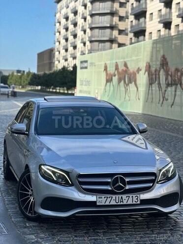 Mercedes E 220 d-5