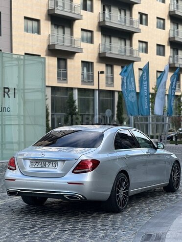 Mercedes E 220 d-7