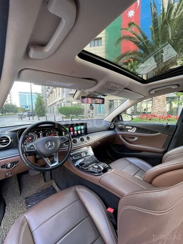Mercedes E 220 d-14