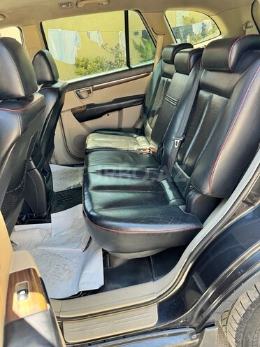 Hyundai Santa Fe-10