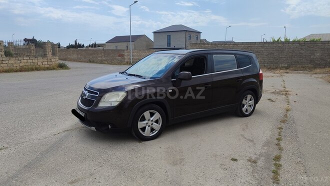 Chevrolet Orlando-3