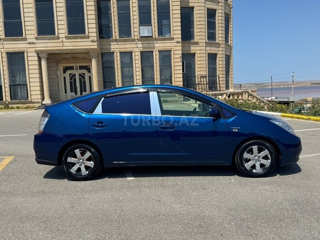 Toyota Prius-3