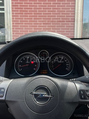 Opel Astra-12