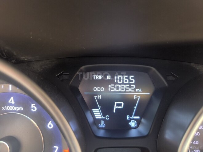 Hyundai Elantra-18