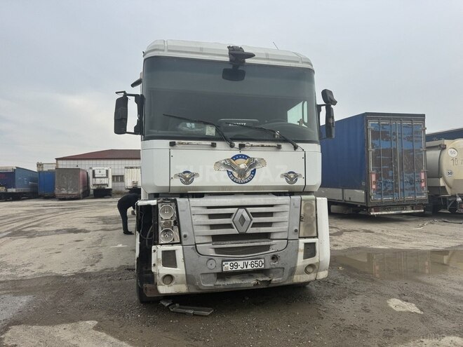 Renault Magnum-4