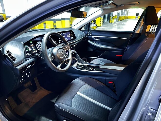 Hyundai Sonata-9