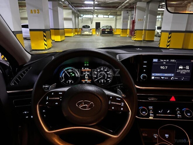 Hyundai Sonata-5