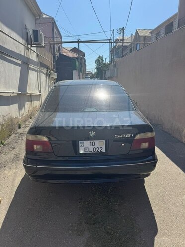 BMW 528-3
