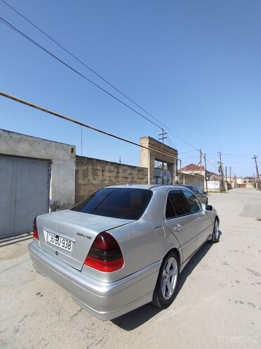 Mercedes C 230-3