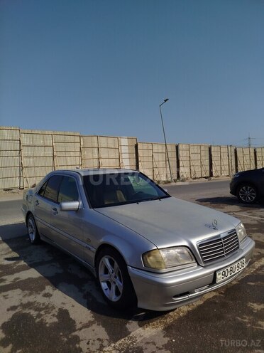Mercedes C 230-6