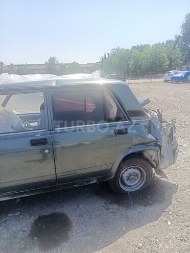 LADA (VAZ) 2107-2