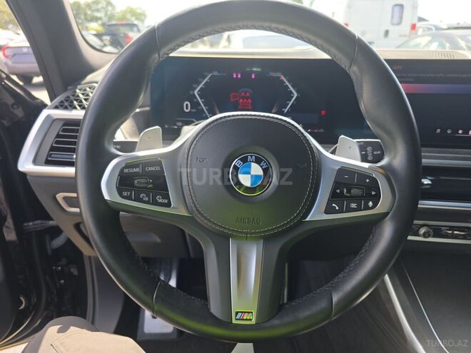 BMW X7-8