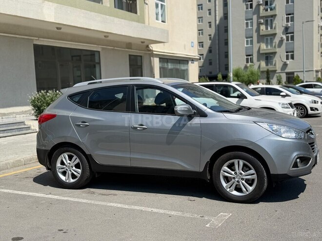 Hyundai ix35-7