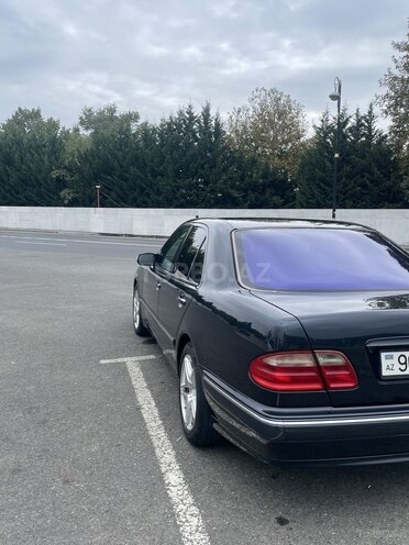 Mercedes E 200-6