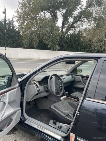 Mercedes E 200-9