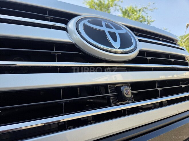 Toyota Land Cruiser-20
