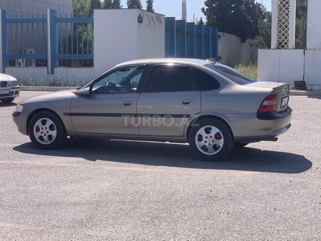 Opel Vectra-6