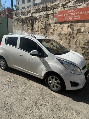 Chevrolet Spark-9