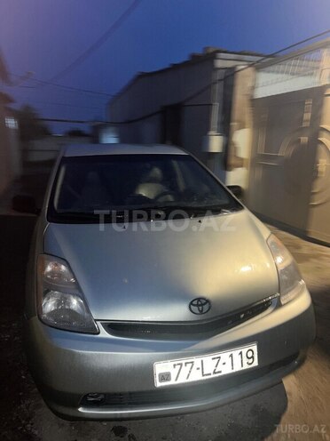 Toyota Prius-1