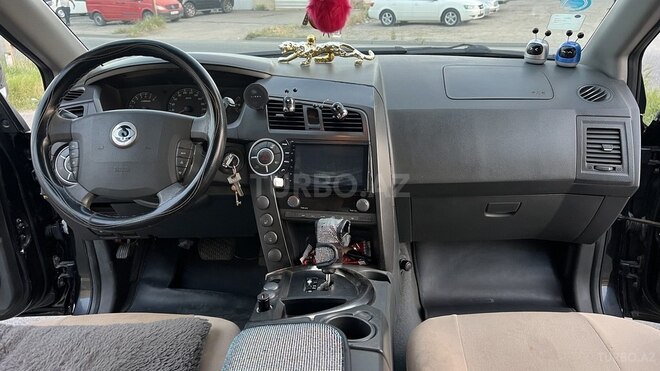 Ssang Yong Kyron-12